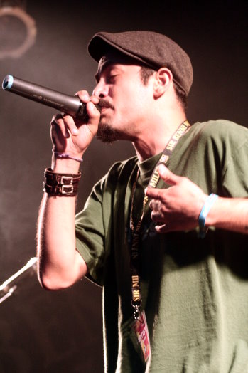 El Condorsito (RCH) with The House Of Riddim Band 12. Reggae Jam Festival - Bersenbrueck 12. August 2006 (1).jpg